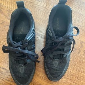 Hip hop /dance shoes black